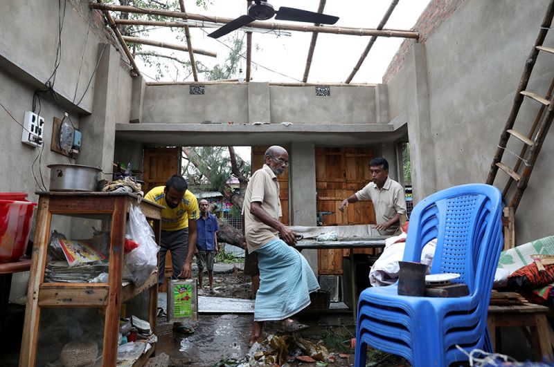 Разрушенный магазин в округе Южные 24 парганы в Западной Бенгалии, Индия.