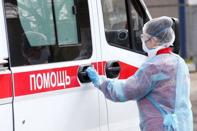 Информацию о смерти подчиненной подтвердила главный врач станции Ирина Большакова.