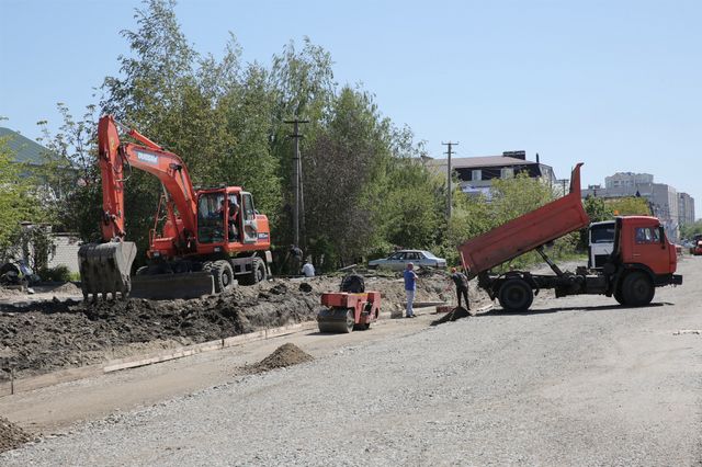 На юго-западе Ставрополя строят новую стоянку для маршруток