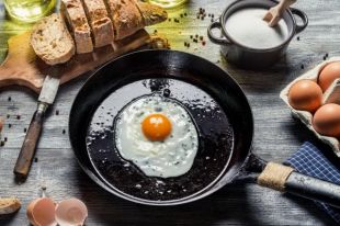Главный инструмент на кухне: несколько хитростей в использовании сковородки