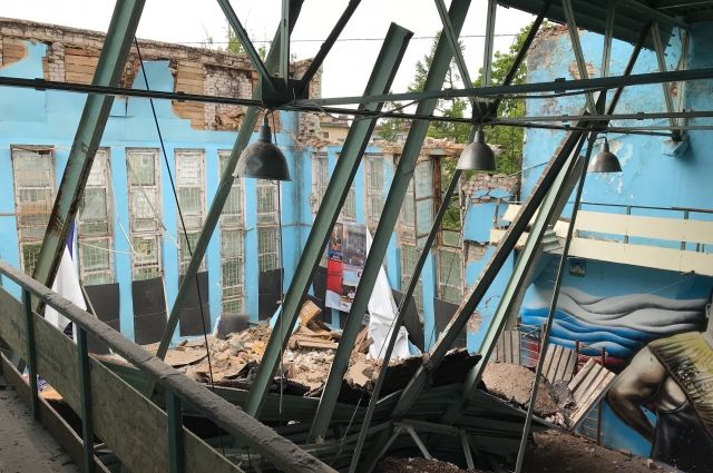 Прокуратура проверит факт обрушения крыши спортзала в Орле