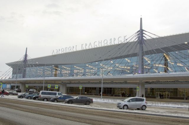 Борт принадлежит авиакомпании «Волга-Днепр», он находится в аэропорту, решается вопрос о его техническом обслуж о его ремонте.
