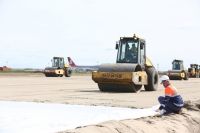 Текущий этап реконструкции аэропортового комплекса «Толмачёво» проводит ОАО «Новосибирскавтодор».