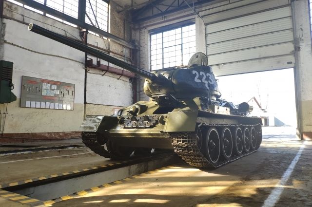 В Калининграде завершается подготовка военной техники к параду Победы