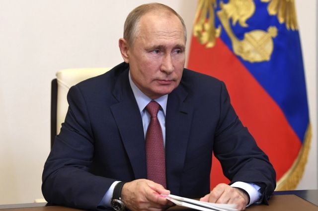 Путин утвердил стратегию противодействия экстремизму до 2025 года
