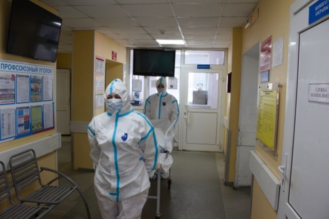 В Челябинских больницах за сутки скончались две пенсионерки от COVID-19