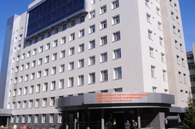 Коронавирус нашли в клинике Мешалкина в Новосибирске