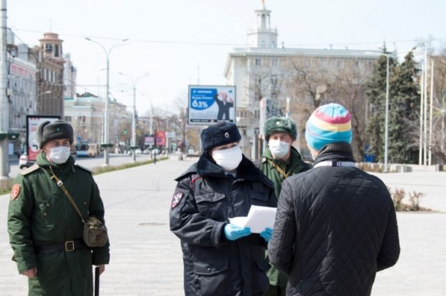 Нарушитель масочного режима ударил полицейского в Ростовской области