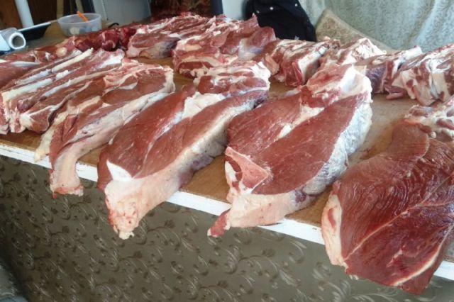 В Мглинском районе мясной магазин оштрафовали за нарушение правил торговли