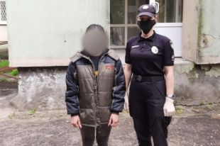 В Луганской области мать посадила дочь на цепь для «перевоспитания»