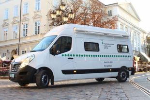 В Украине начали работу мобильные сервисные центры МВД