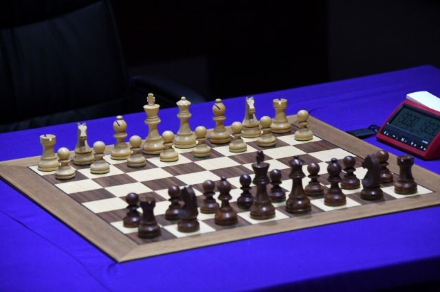 Россиянин Дубов стал победителем в шахматном онлайн-супертурнире