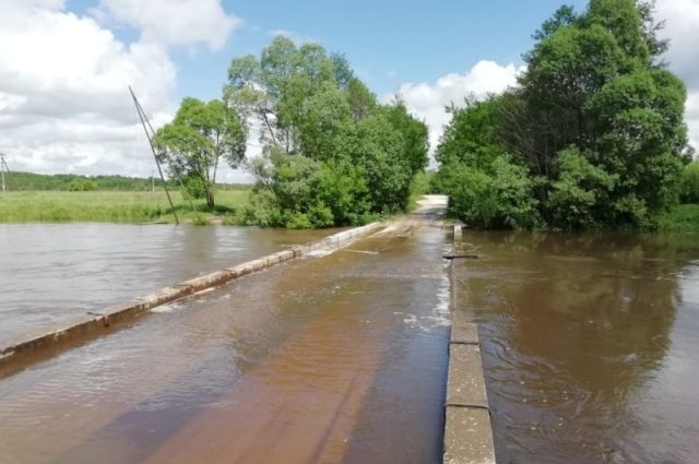 В Рязанской области под воду ушли восемь мостов
