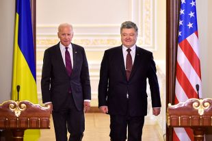 Байден на проводе: как Украина оказалась в капкане из-за «пленок Деркача»