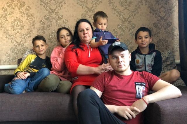 Наталья Панченко со своими детьми.