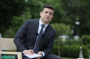 Зеленский подал в Раду неотложный законопроект о всеукраинском референдуме