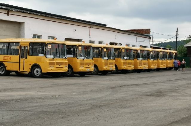 Девять новых школьных автобусов появились в Иркутском районе