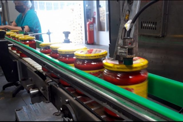 В Павловском районе завод выпустит до 150 миллионов банок консервов