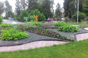 Городской парк культуры и отдыха в Бердске благоустраивается по нацпроекту «Жилье и городская среда».