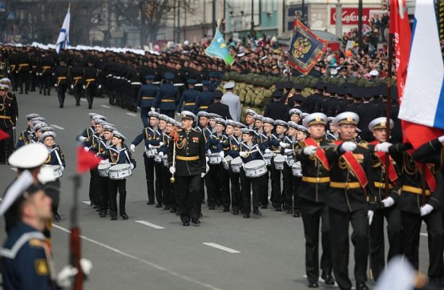 Репетиция военного парада ограничит движение и парковку автомобилистов