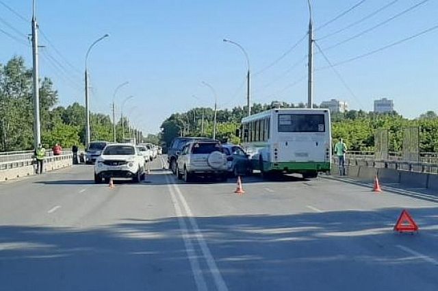 Маршрут автобуса чистоозерное новосибирск с остановками в новосибирске