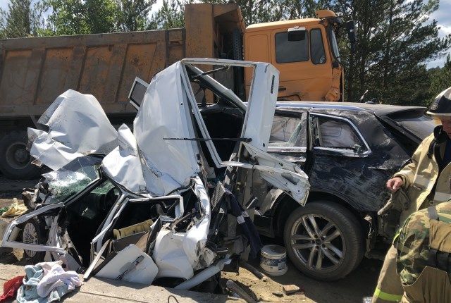 Две человека погибли в массовой аварии на трассе М-5 в Челябинской области