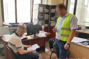 В Харькове на взятке в 30 тыс. гривен задержали госслужащего