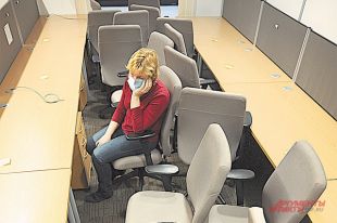 Работать остаются только самые упорные и юридически подкованные.