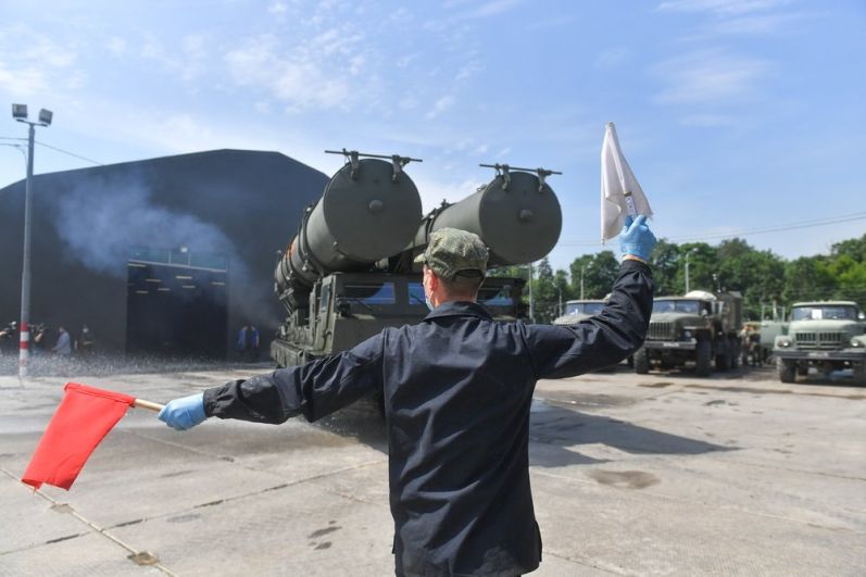 Подготовка военной техники, участвующей в Параде Победы на Красной площади.