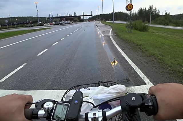 На велосипеде через российско-финскую границу.