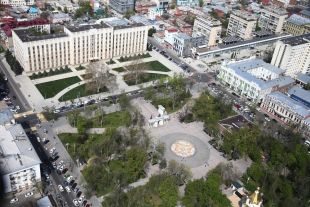 Регион сейчас находится на 42 месте в стране по числу заболевших, их количество постоянно снижается, 75 % пациентов выздоровели.