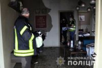 В Киеве мужчина задушил женщину, поджег дом и голым выпрыгнул в окно