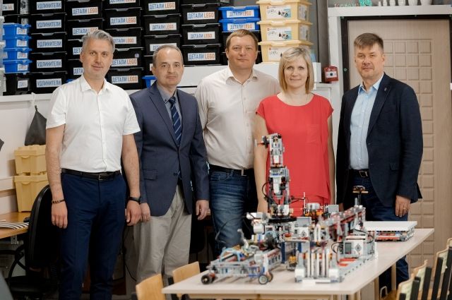 В Архангельске появился класс «Ростелекома» с изучением робототехники
