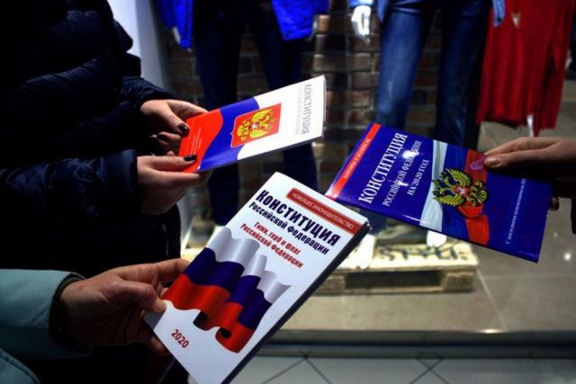 Более 20 тонн дезинфекторов заготовили в Псковской области к голосованию