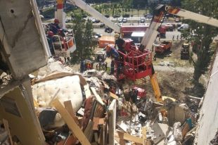 Взрыв жилого дома в столице: три человека погибли