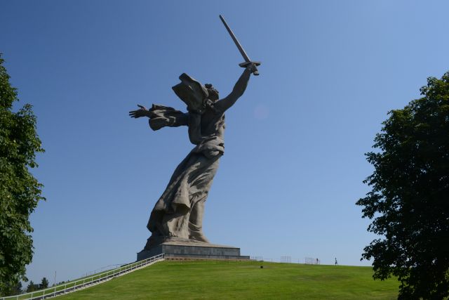 В Волгограде 24 июня ожидается открытие монумента «Родина-мать зовет!»
