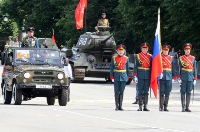 Парад в честь 75-й годовщины Победы в Ульяновске: как это было