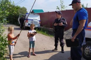 Когда родители проснулись, обнаружили пропажу сына снастей для рыбалки.