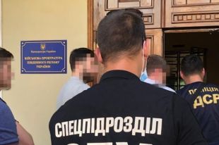 В Одессе на взятке задержали военного прокурора