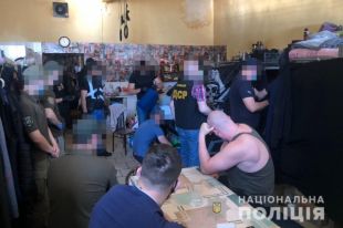 В СИЗО Киева «авторитеты» собирали с арестантов дань за «спокойную отсидку»