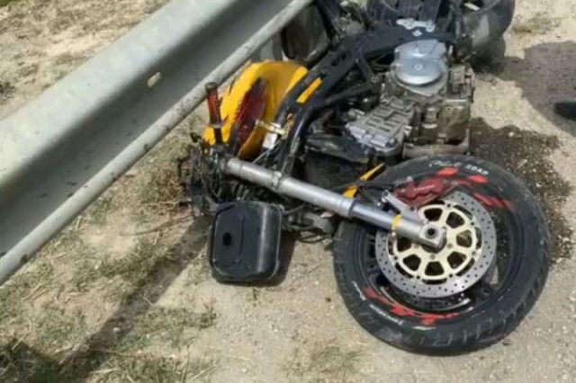 Водитель мотоцикла и 16-летний пешеход погибли в ДТП в Дагестане