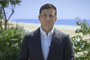 День Конституции: Зеленский обратился к украинцам по случаю праздника