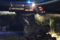В Оренбургском районе иномарка перевернулась в кювет, водитель погиб.