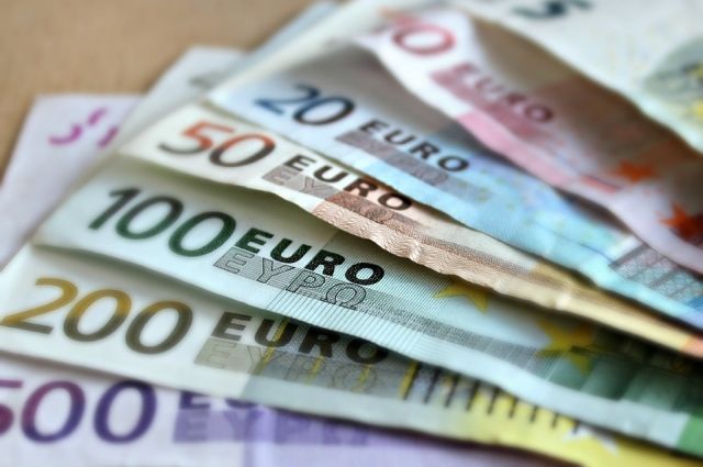 Курс евро превысил отметку 80 рублей