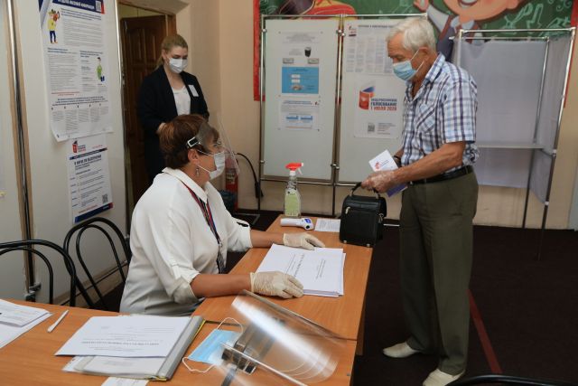 Больше 50% жителей Псковской области проголосовали по данным на 15:00