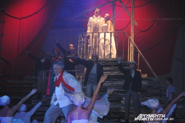 Музыкальный театр представил на суд зрителе постановку мюзикла «Алые паруса».