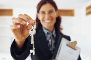 В Украине хотят запретить аренду и продажу жилья без риэлторов