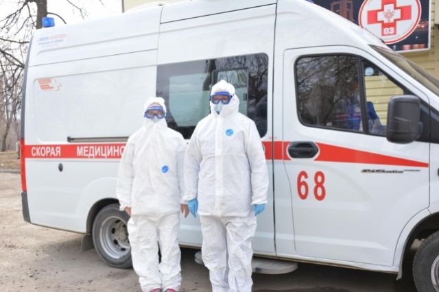 Чувашские медики, работающие с ковид-больными, получили 365 млн рублей
