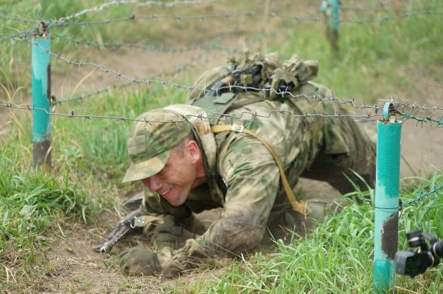 В Новосибирске армейские разведчики соревнуются за звание лучших