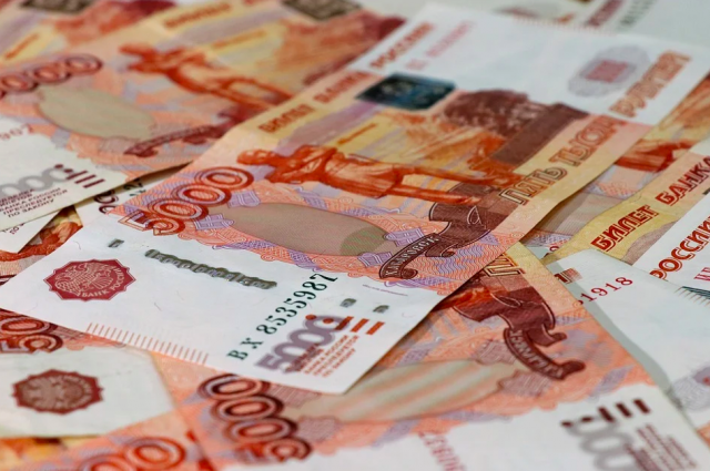 В Хабаровске работник организации присвоил себе 600 тыс руб чужой зарплаты